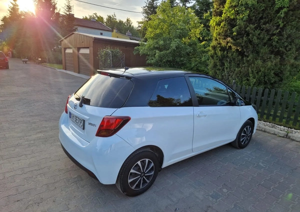 Toyota Yaris cena 24999 przebieg: 169000, rok produkcji 2015 z Olkusz małe 137